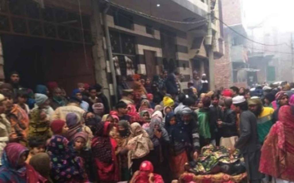 दर्दनाक: घर के फ्रिज में उतरा करंट, 5 बच्चों समेत 6 लोगों की मौत