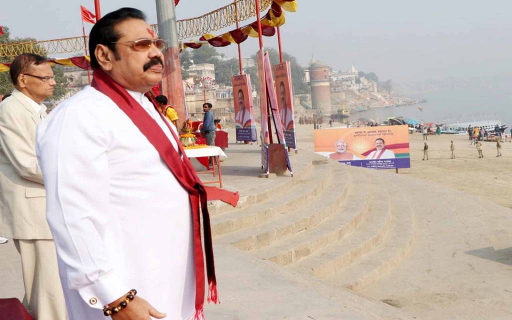 वाराणसी: सुबह-ए-बनारस में शिरकत करने के बाद वापस लौटे श्रीलंका के पीएम महिन्द राजपक्ष