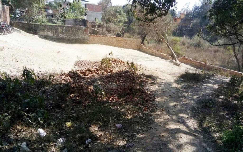 वाराणसी: भीटे की जमीन पर कर रहे थे अवैध कब्जा, आठ लोगों के खिलाफ मुकदमा दर्ज