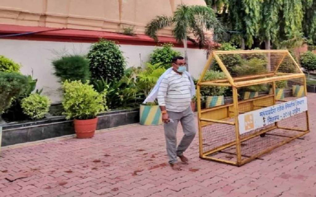 फेक ID कार्ड बनाकर कानपुर से इस तरह उज्जैन पहुंचा था विकास दुबे, एनकाउंटर के डर से बन गया था 'पॉल'