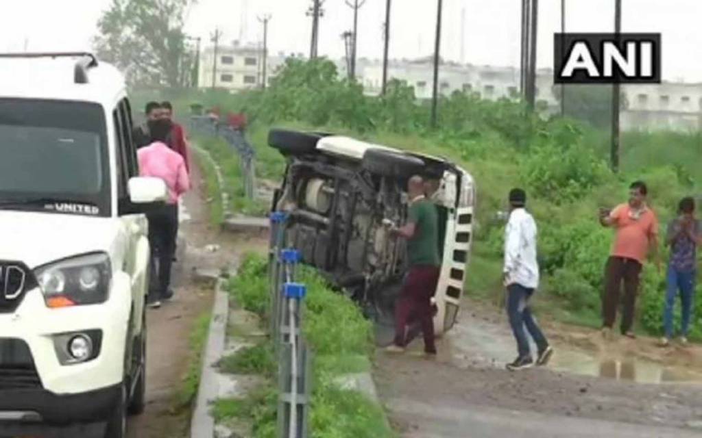यूपी में एनकाउंटर की गजब कहानी, 74 मुठभेड़ों की हुई जांच, सभी में योगी की यूपी पुलिस को क्लीन चिट