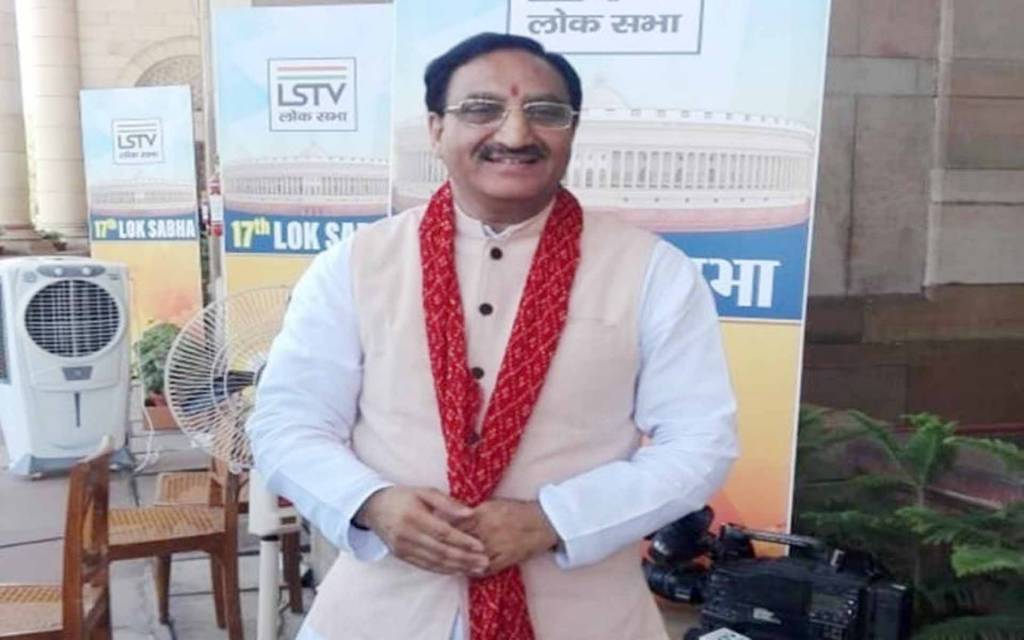 Breaking: सरकार ने विश्वविद्यालयों में परीक्षाएं रद्द की, मानव संसाधन विकास मंत्री रमेश पोखरियाल ने कहा...