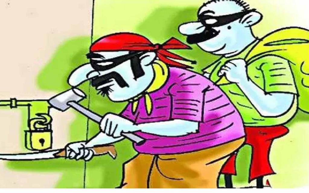 वाराणसी: छत के रास्ते घुसे चोरों ने की रिटायर्ड फौजी के घर से 5 लाख की चोरी