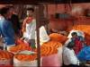 दीपावली पर वाराणसी की फूल मंडी में रौनक, 200 करोड़ रुपए का कारोबार होने का अनुमान