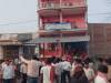 जलालपुर के निजी अस्पताल में महिला की मौत पर हंगामा, परिजनों ने डॉक्टर पर लगाया लापरवाही का आरोप
