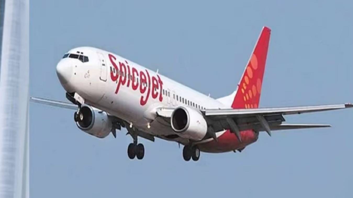 मार्च से स्पाइस जेट शुरू करेगी वाराणसी व कानपुर के लिए भी हवाई सेवा 