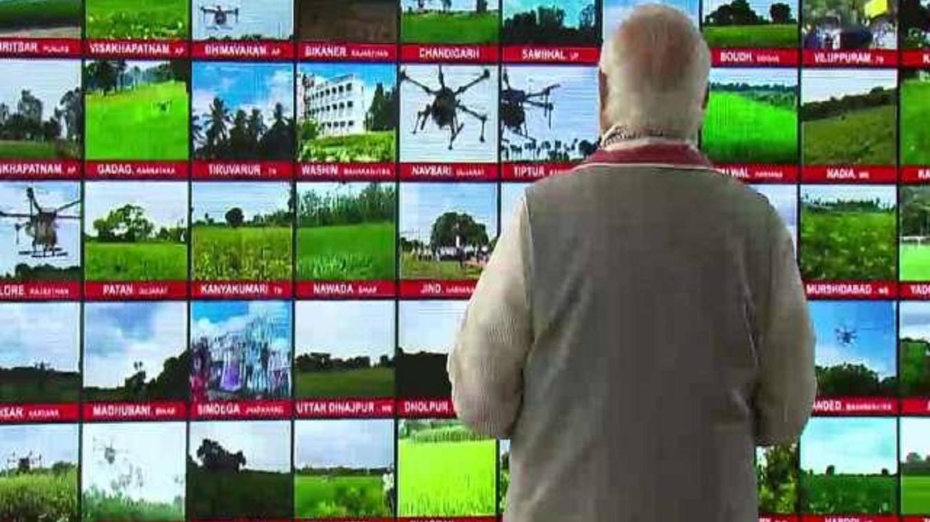 पीएम मोदी ने किया 100 'किसान ड्रोन' का उद्घाटन, बोले- कृषि क्षेत्र का नया अध्याय शुरू 