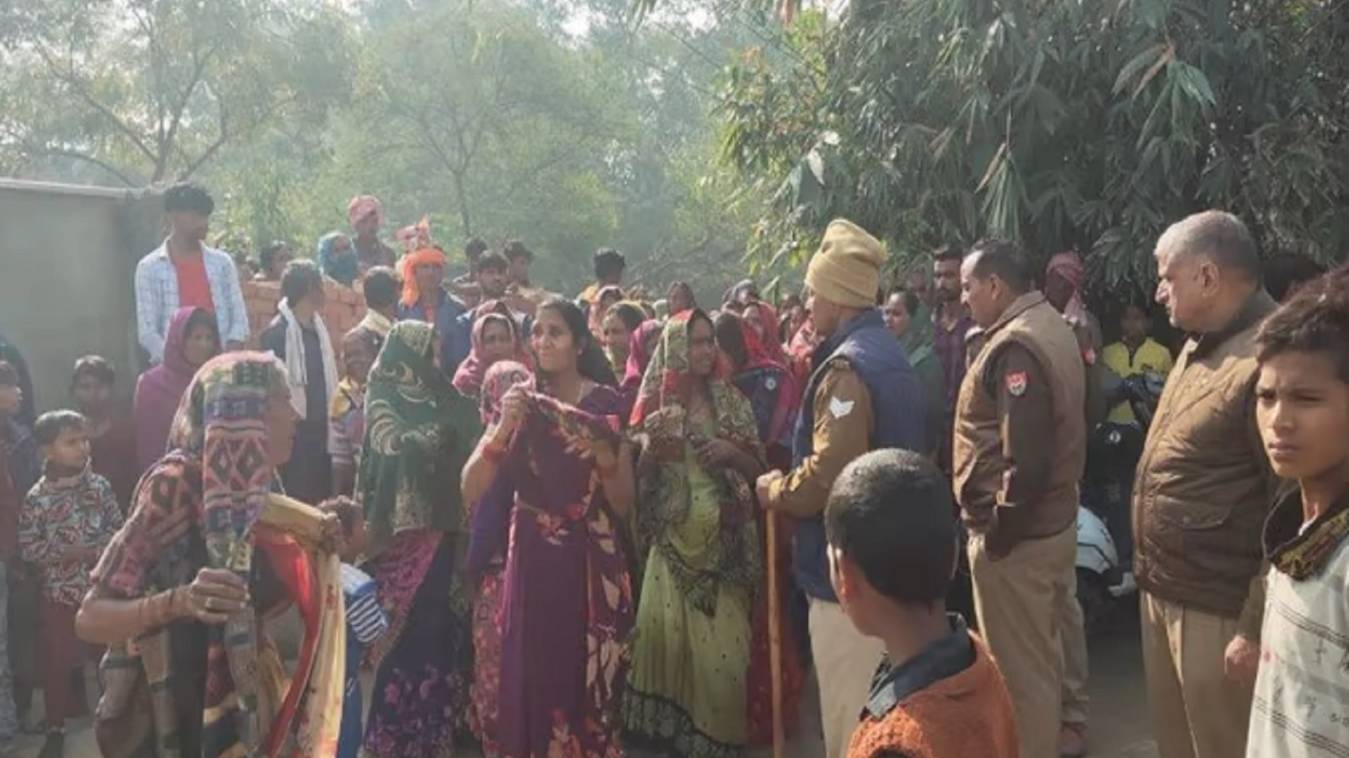 जौनपुर में महिला की धारदार हथियार से गला काटकर हत्या, फैली सनसनी
