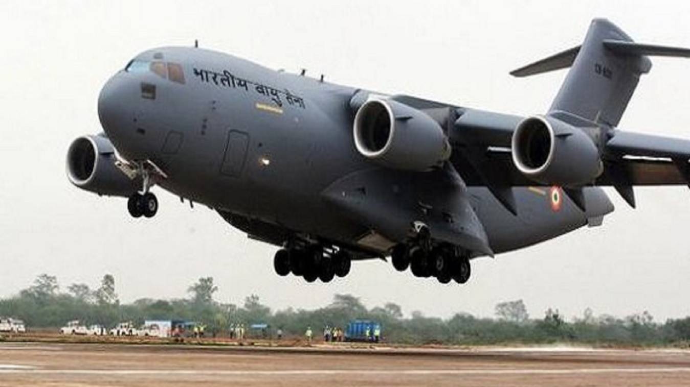 यूक्रेन में फंसे भारतीयों को वापस लाएगा C-17 विमान