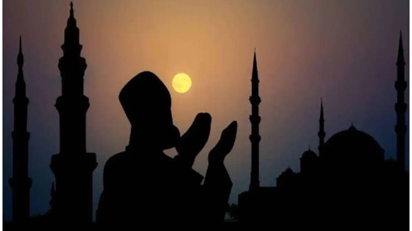 Ramadan 2022: दिखा चांद ...आज से शुरू हुआ माह-ए रमजान 