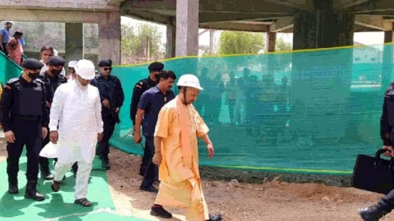 सीएम योगी ने बीजेपी कार्यकर्ताओं को दी नसीहत, कहा- अपनी दलाली बंद करो, अफसरों को मैं सुधार दूंगा