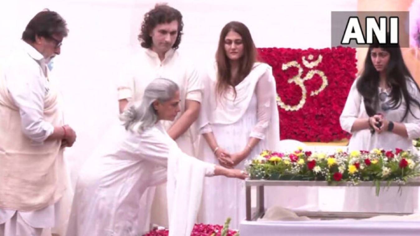 पंडित शिवकुमार शर्मा आज होगा अंतिम संस्कार, उनके पार्थिव शरीर के अंतिम दर्शन के लिए उमड़ी बॉलीवुड हस्तियां 