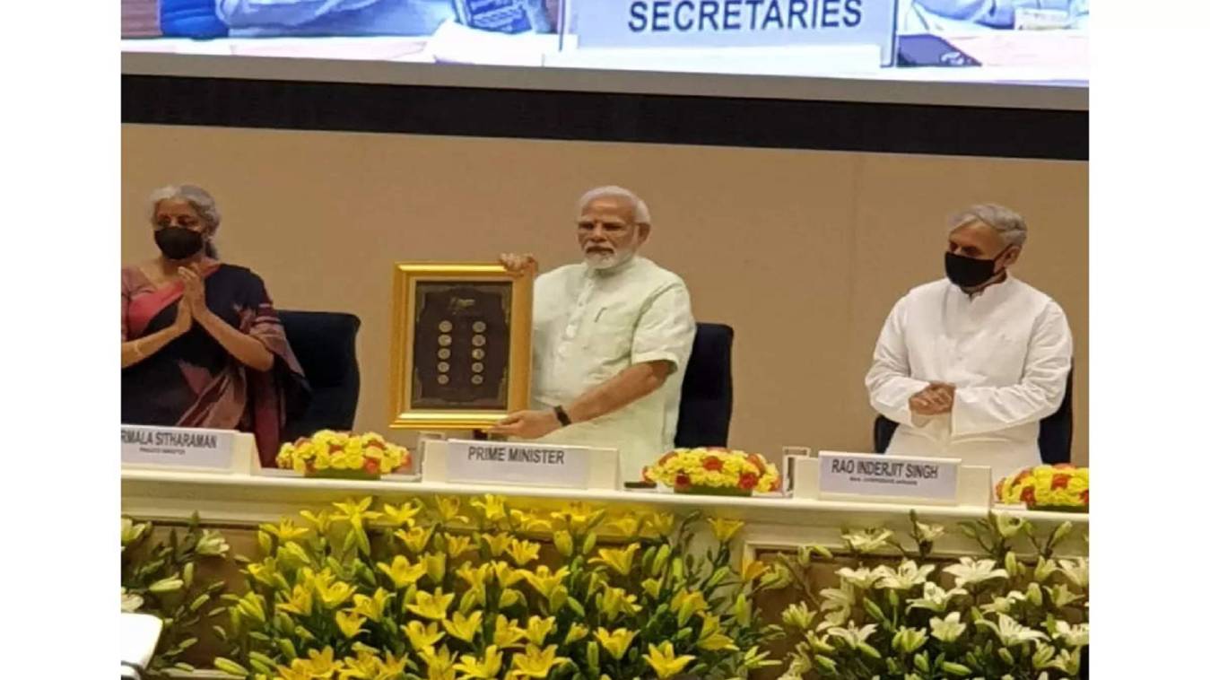 प्रधानमंत्री मोदी ने जारी किए अमृत महोत्सव सीरीज के ख़ास सिक्के