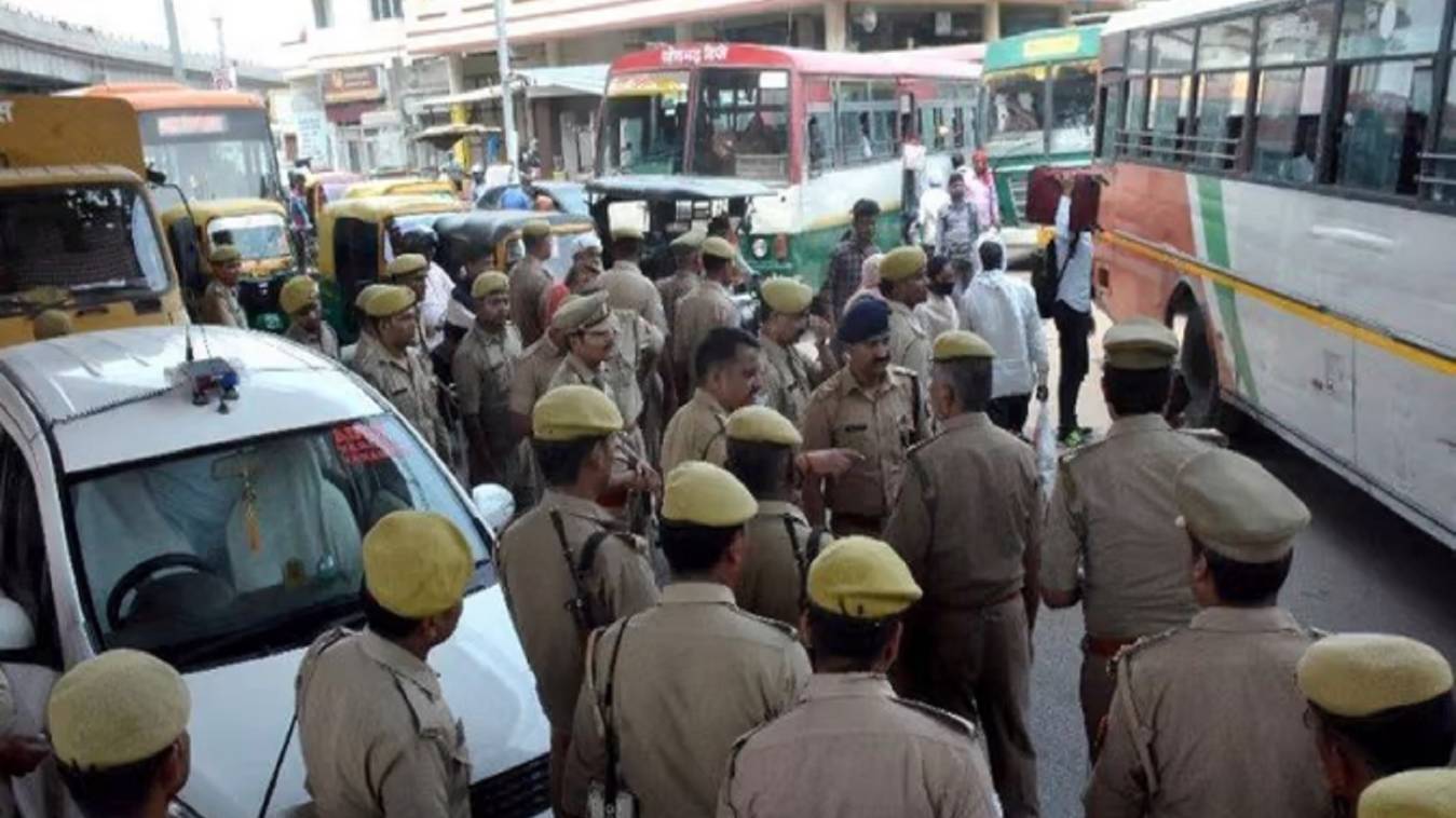 भारत बंद के मददे नज़र आज वाराणसी में बसों के संचालन पर रोक, सीमाओं पर पुलिसकर्मी मुस्तैद