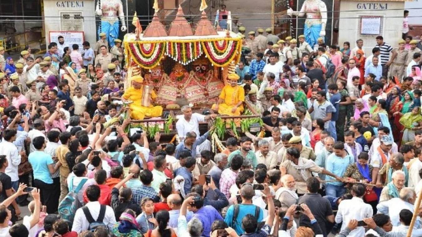 Jagannath Rath Yatra 2022: दो साल बाद भगवान जगन्नाथ दिए भक्तों को दर्शन, जय जगन्नाथ के उद्घोष से गूंज उठी काशी 