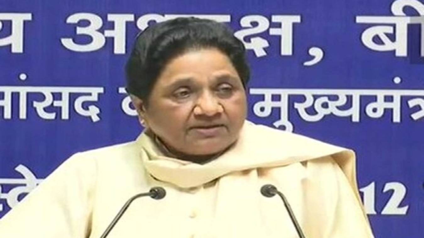  विधायक रमाकांत से मुलाकात पर मायावती का वार, कहा ''मुस्लिम नेताओं से मिलने जेल क्यों नहीं जाते अखिलेश''