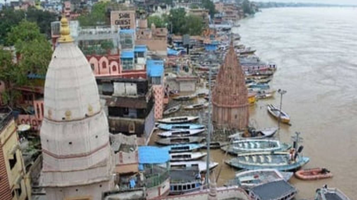 एक तरफ घट रहा गंगा का जलस्तर, दूसरे तरफ बढ़ रही दुश्वारियां