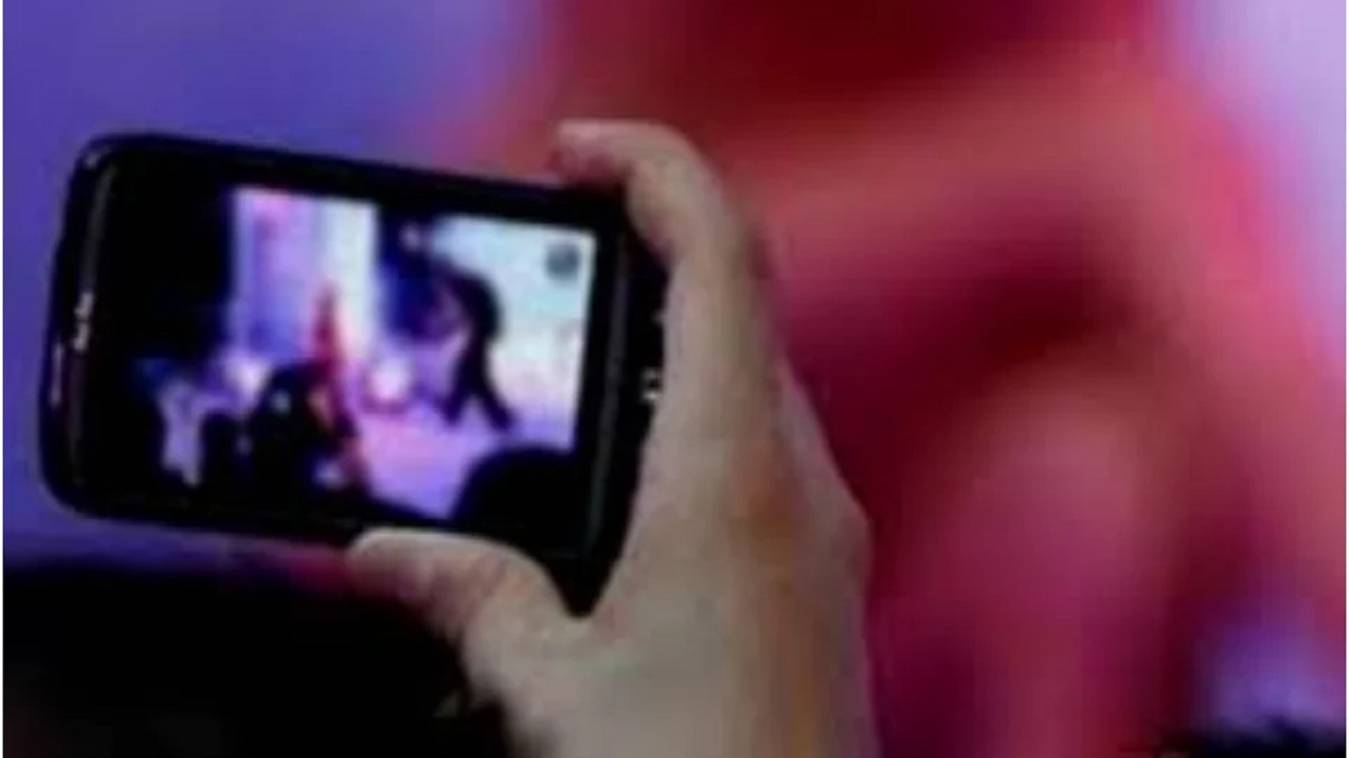 वाराणसी में हनी ट्रैप का शिकार हुआ डॉक्टर, ऐंठे 6.78 लाख रुपए