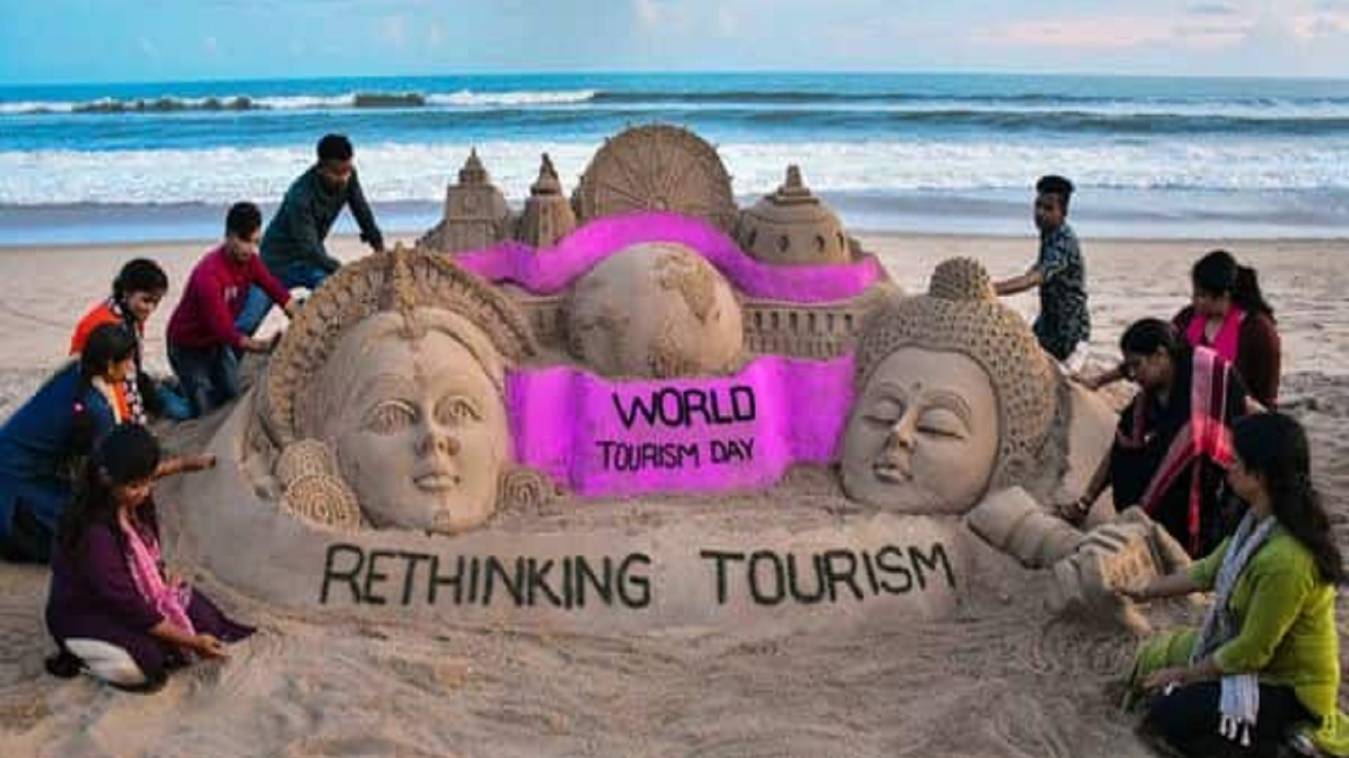 World Tourism Day 2022: आज है विश्व पर्यटन दिवस, जानें कैसे हुई थी इस दिन की शुरुआत