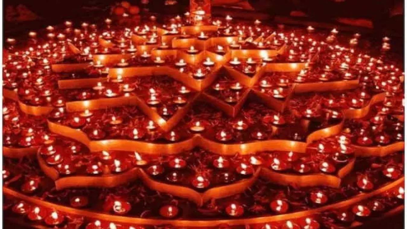 काशी में इस बार देव दीपावली पर 10 लाख दीपों से रोशन होंगे गंगा घाट