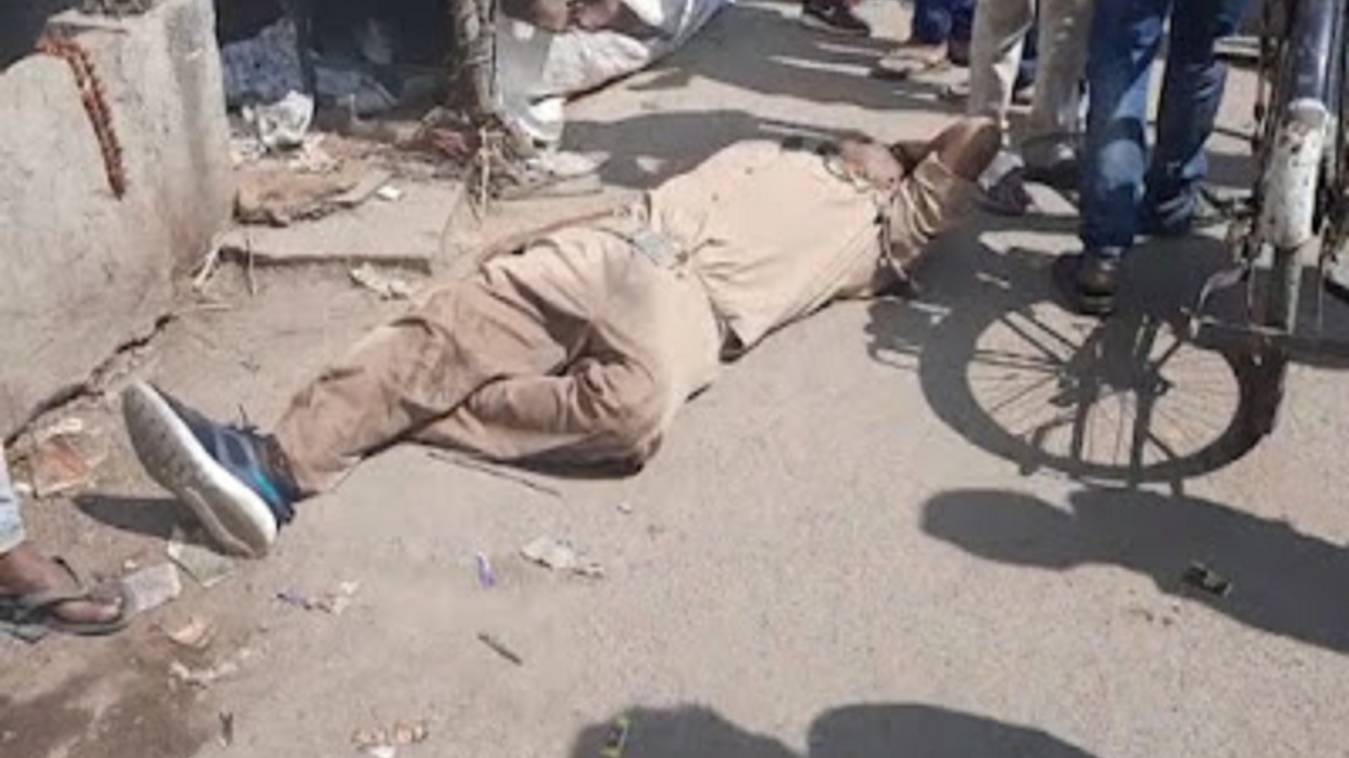 इंग्लिशिया लाईन बाजार में नशे में धुत सिपाही ने किया हंगामा