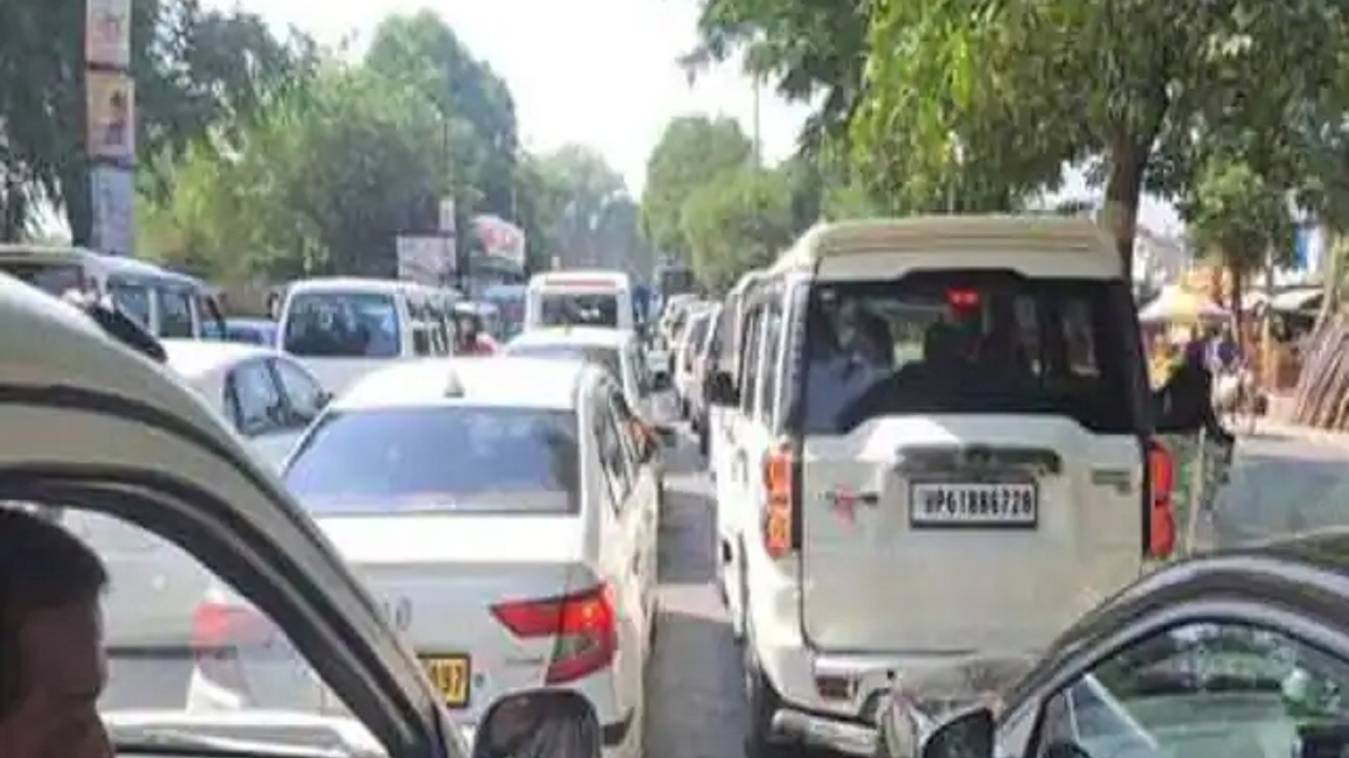 शास्त्री पुल पर नहीं जाएंगी बसें, रूट डायवर्जन से रोडवेज बसों बढ़ा किराया