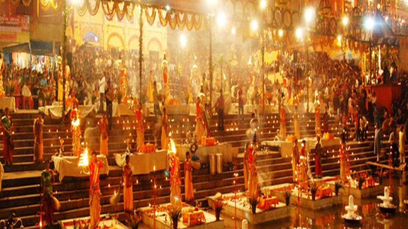 Dev Diwali 2022: जाने दीपावली के आयोजन का समय और स्‍थल 