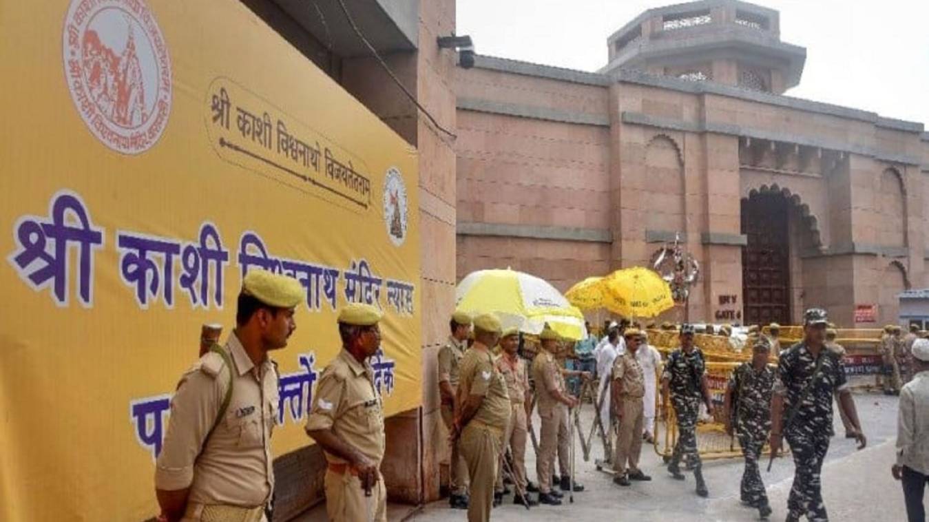 काशी विश्वनाथ धाम से तीन संदिग्ध गिरफ्तार, सुरक्षा एजेंसियां अलर्ट, पूछताछ जारी