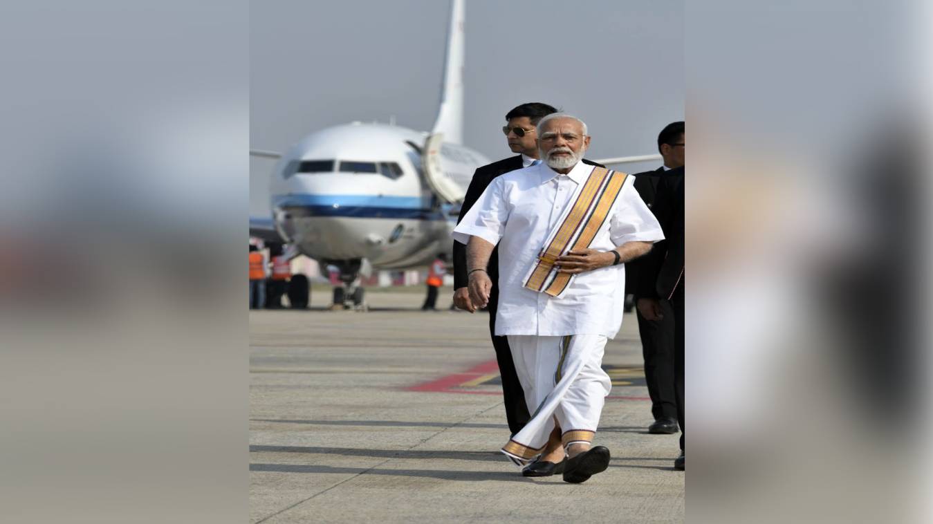 पीएम के पहनावे ने किया आकर्षित, काशी तमिल संगमम का आगाज 