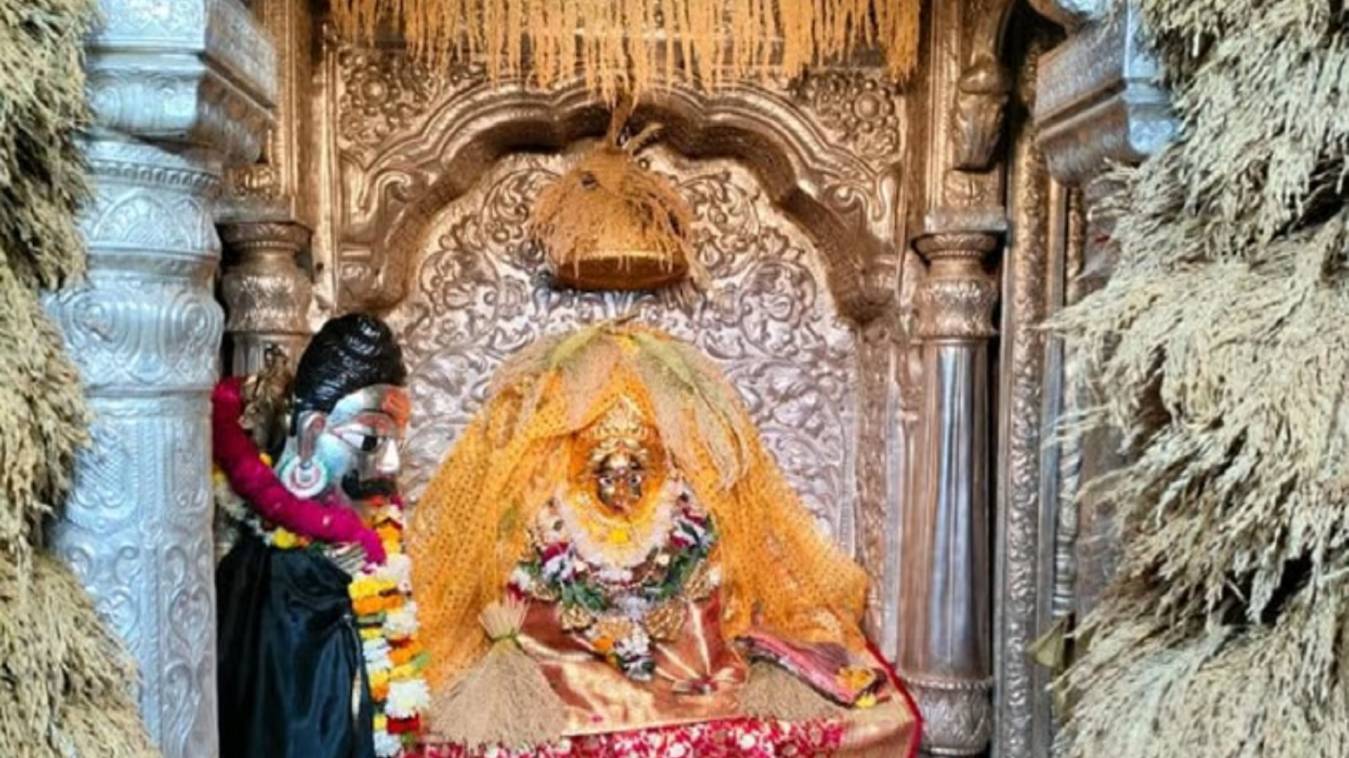 काशी में धान की बालियों से किया गया मां अन्नपूर्णा का श्रृंगार , 17 दिवसीय व्रत का हुआ समापन