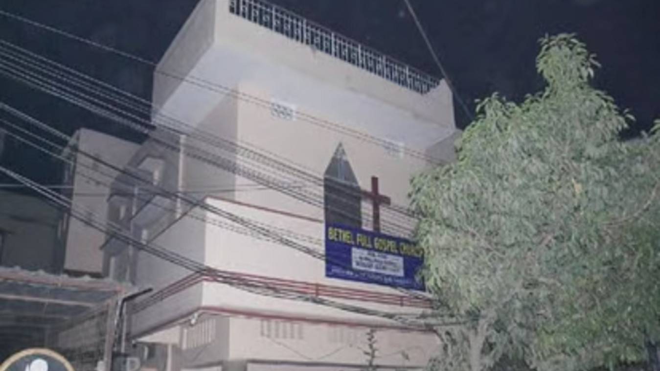 गिरजाघरों में क्रिसमस की तैयारियां शुरू