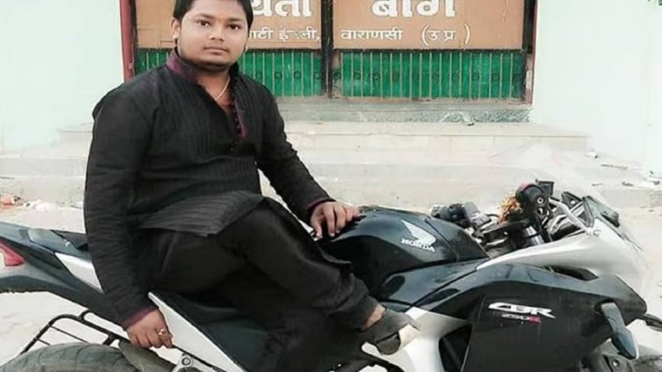 अज्ञात वाहन की टक्कर से बाइक सवार गेस्ट हाउस संचालक की मौत