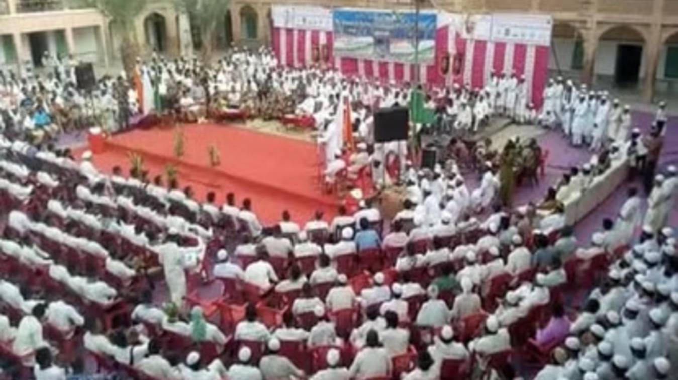 यूपी के मदरसों में छुट्टी का दिन शुक्रवार की जगह रविवार को करने का प्रस्ताव, जनवरी में होगा फैसला