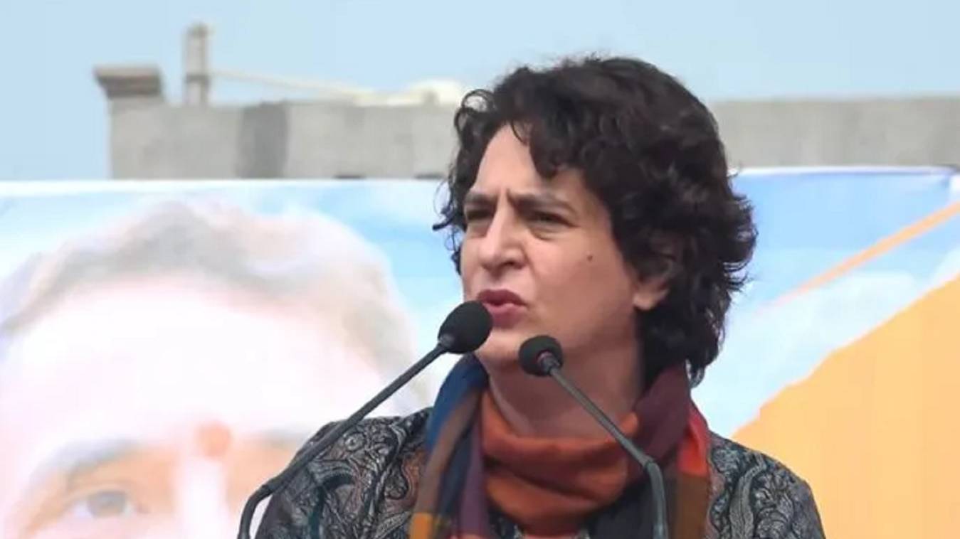 प्रियंका ने राहुल को बताया 'योद्धा',कहा - अडानी-अंबानी ने बड़े-बड़े नेता खरीद लिए, भाई को नहीं खरीद पाए