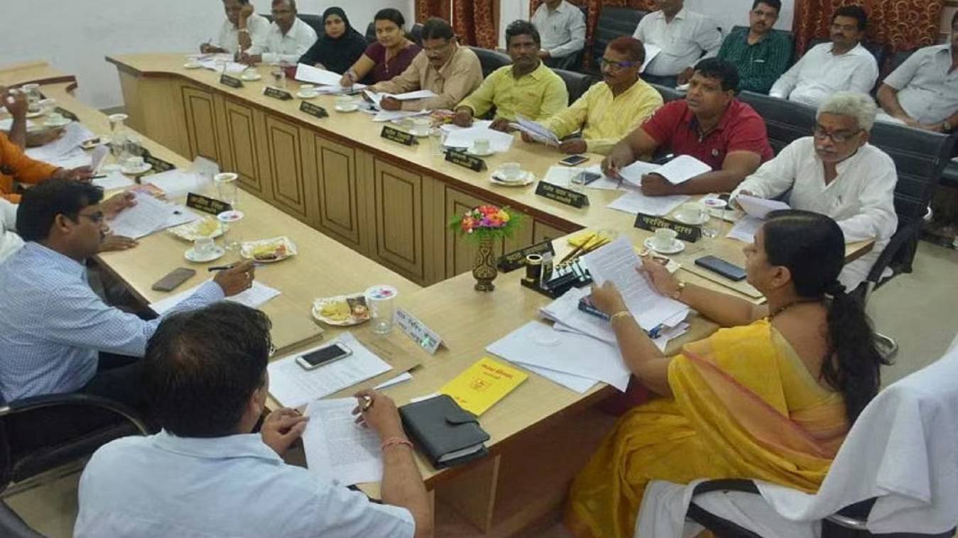 आज समाप्त होगा मेयर और पार्षदों का कार्यकाल, तीन सदस्यीय कमेटी संभालेगी कमान