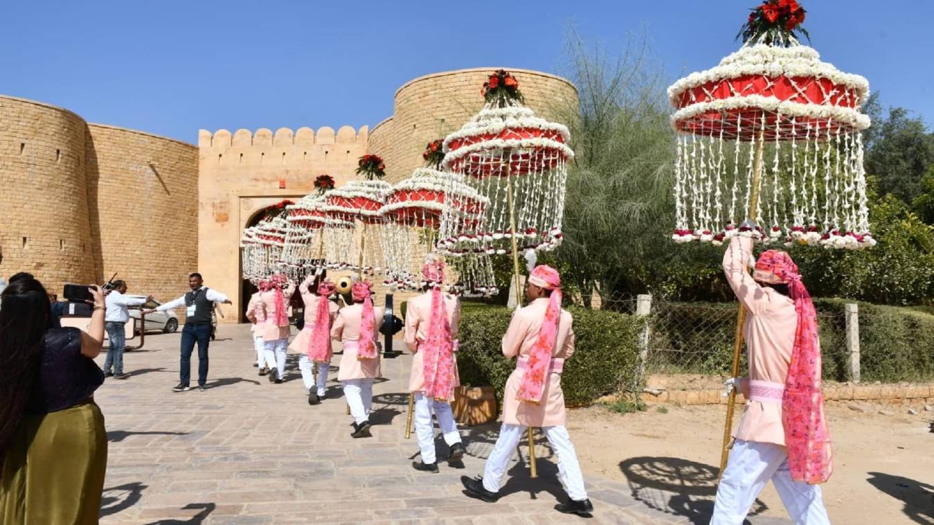 बरात के साथ कियारा को लेने पहुंचे सिद्धार्थ, कुछ ही देर में शुरू होंगे फेरे