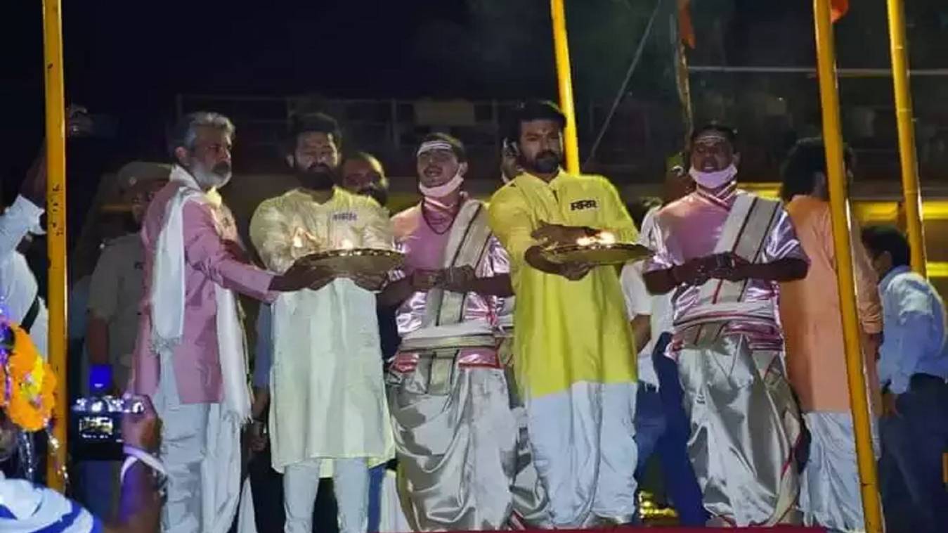 RRR के गाने Naatu Naatu ने ऑस्कर में रचा इतिहास, राजमौली व जूनियर एनटीआर ने लिया था मां गंगा का आशीर्वाद