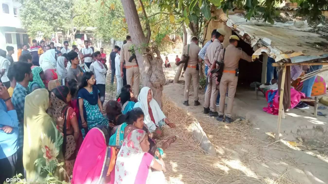 मड़ई में सो रहे बुजुर्ग की गले में सरिया घोपकर हत्या, क्षेत्र में फैली सनसनी