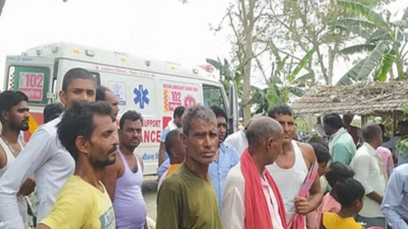 मोतिहारी में 16 लोगों की मौत, कई लोगों की तबीयत खराब, परिजन बोले- खेत में शराब पार्टी की थी