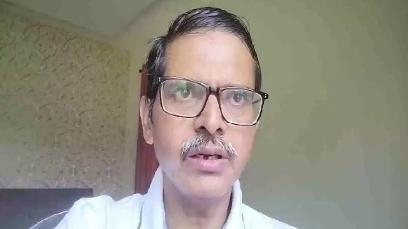 Varanasi: ओवरलोड ट्रक ऑडियो का मामला, अमिताभ ठाकुर ने दायर की परिवाद