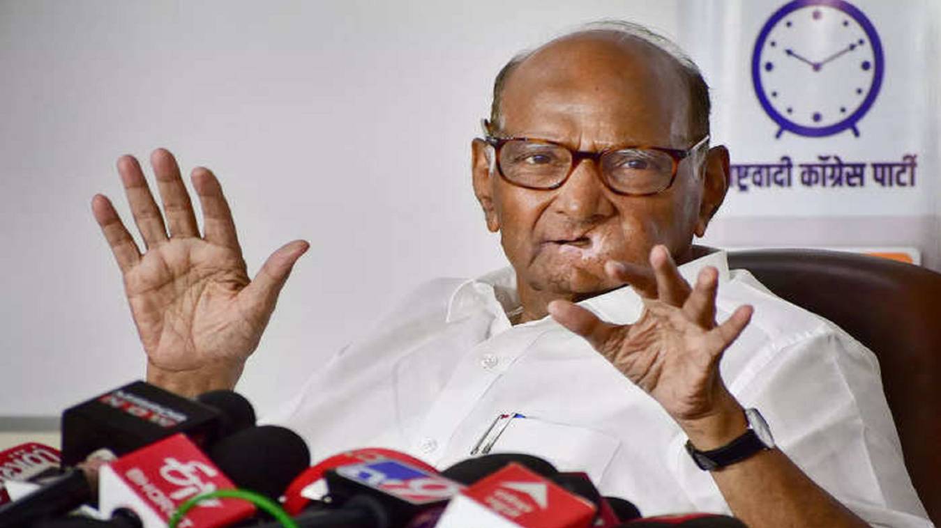 शरद पवार के बाद जितेंद्र आव्हाड समेत कई नेताओं ने दिया इस्तीफा