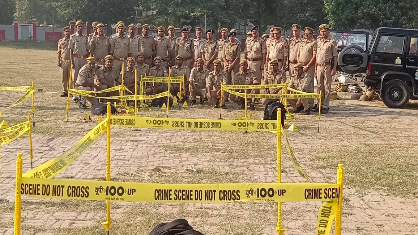 CP ने UP 112 के पुलिसकर्मियों से करवाई मॉक ड्रिल 