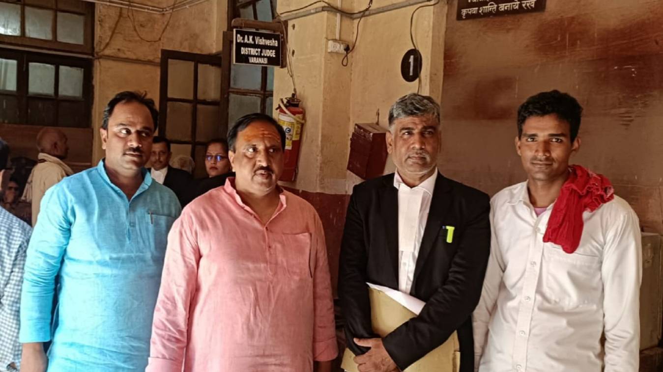 मोहनसराय ट्रांसपोर्ट योजना: पत्थरबाजी और लाठीचार्ज के दौरान गिरफ्तार 9 किसानों को कोर्ट से मिली जमानत 