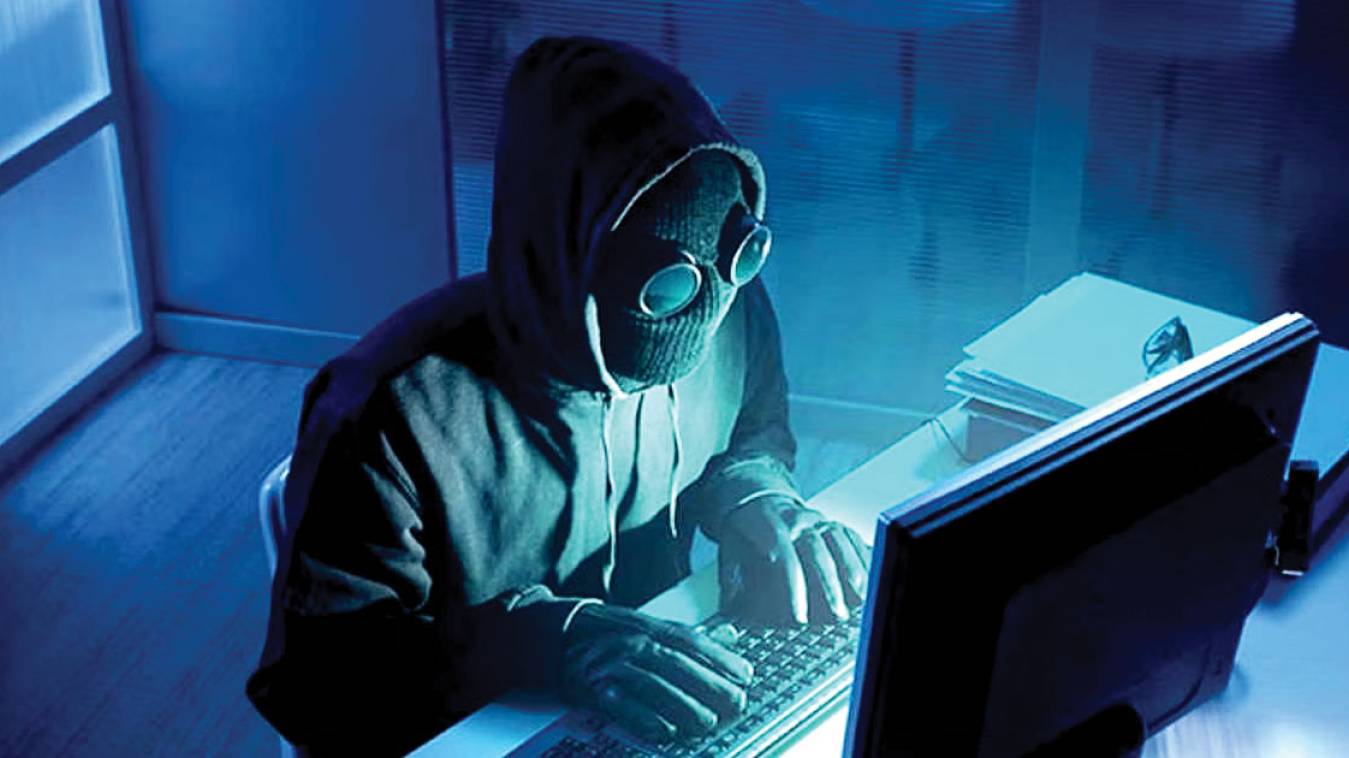 डिजिटल अरेस्ट से ठगी के लिए सरगना ने बना रखा था स्टूडियो, पुलिस कार्यालय का दिया था लुक