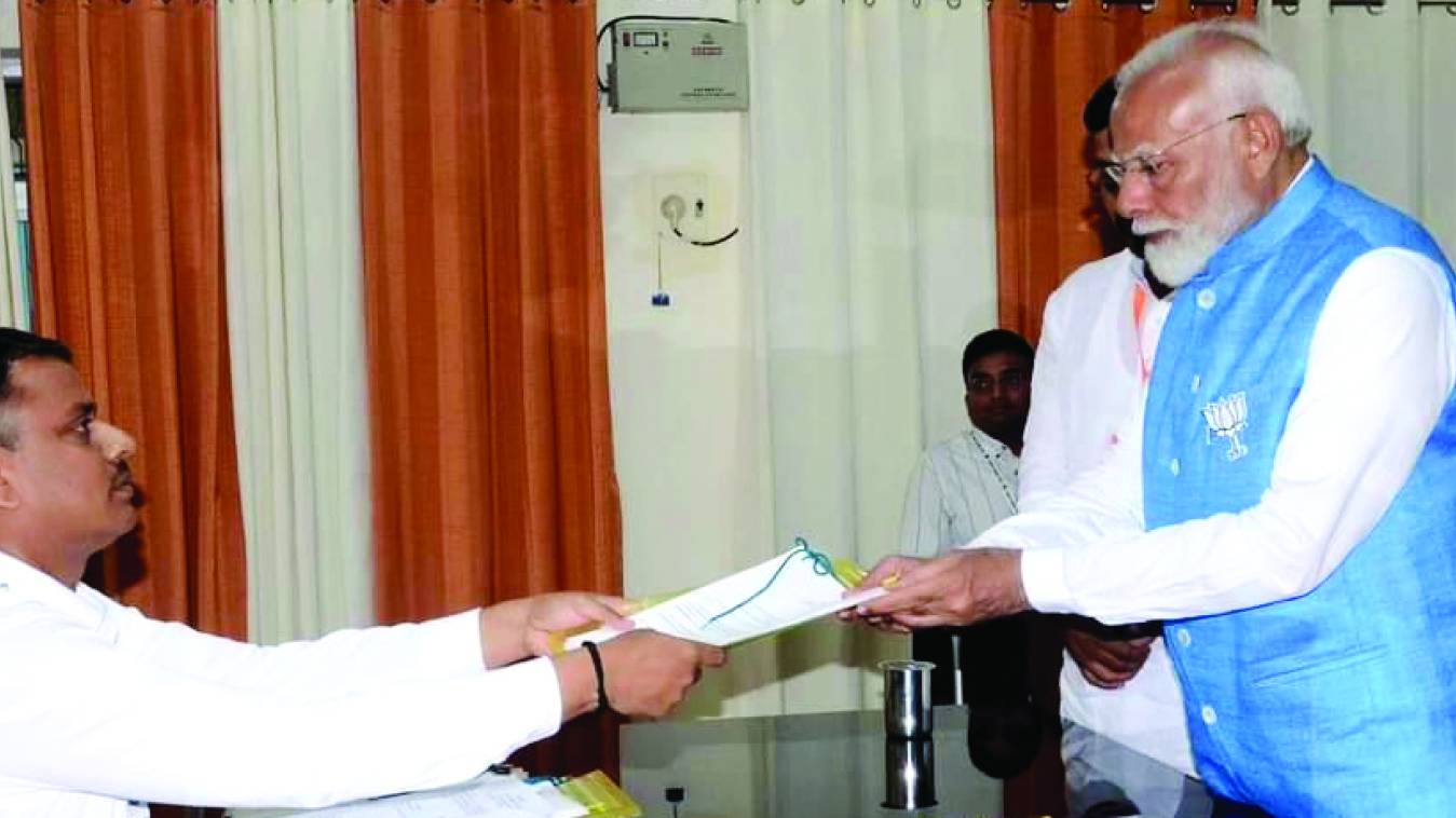 पीएम मोदी के पास न कार, न खुद का घर