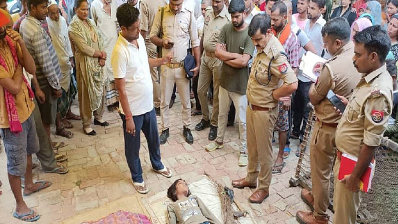  माता-पिता में विवाद, खेलने की उम्र में खाना बनाने लगीं बेटियां- दो की मौत