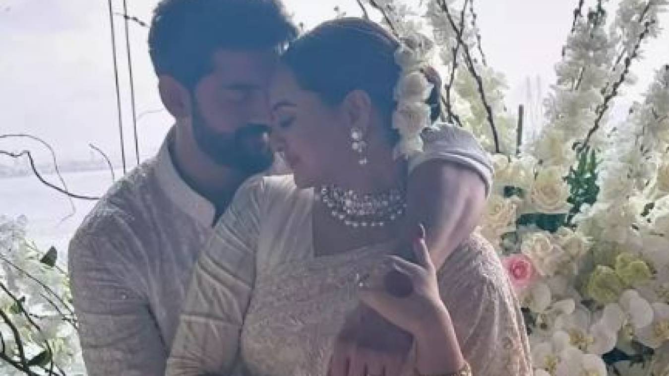 शादी की तस्वीरें शेयर करते हुए सोनाक्षी ने पहली बार जाहिर कीं अपनी भावनाएं