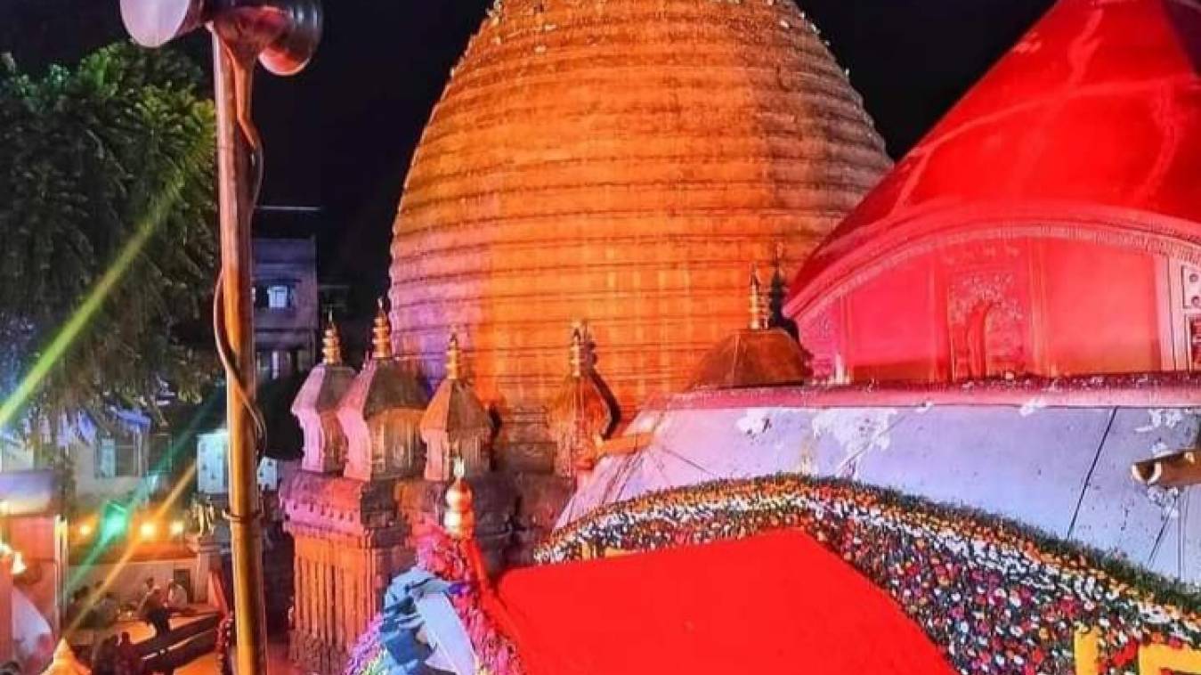 कामाख्या मंदिर की शुद्धि के बाद श्रद्धालुओं के लिए खुले मंदिर के पट
