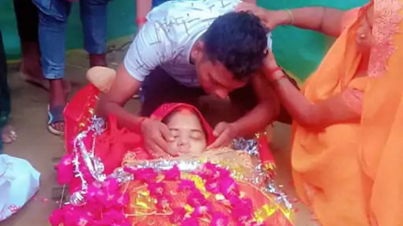 थानाध्यक्ष ने कॉन्स्टेबल को छुट्टी मांगने पर डांटा:नहीं दिया अवकाश, इलाज के अभाव में पत्नी ने तोड़ा दम