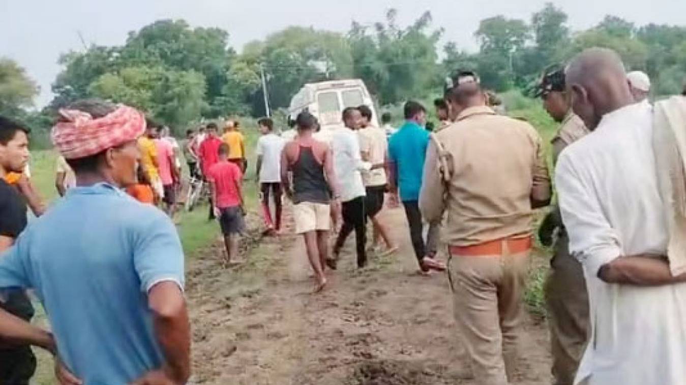 खेत में बेसुध मिला प्रेमी जोड़ा  युवती की शादी तय होने पर उठाया  कदम